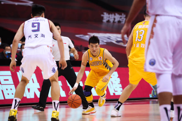 手机搜狐体育:火箭队赛季前瞻与分析