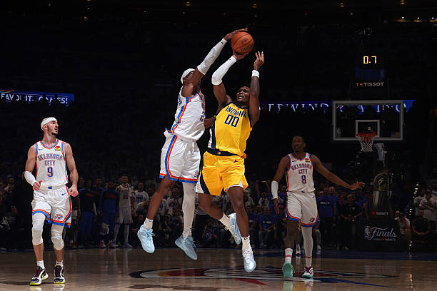 篮球高手必备:如何精准选择打板点