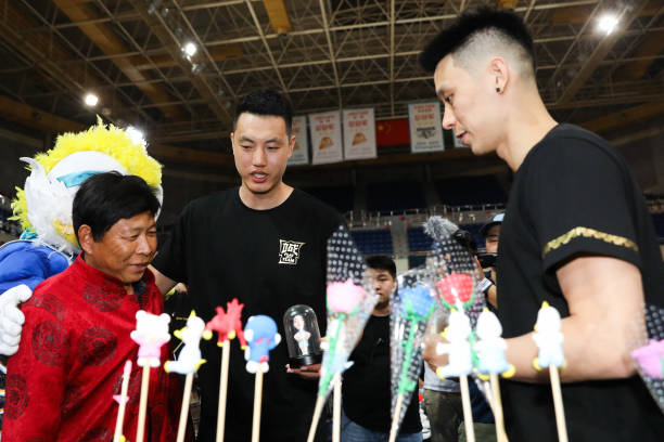 欧文加盟后独行侠首发阵容的战术变化与展望