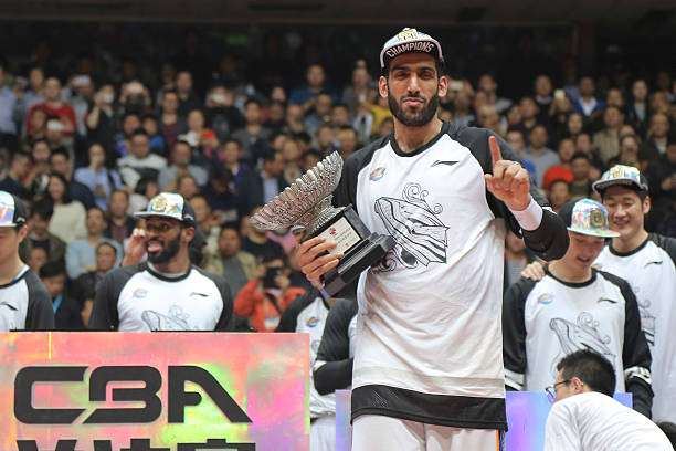 为什么“打篮球”既像动词又像名词？