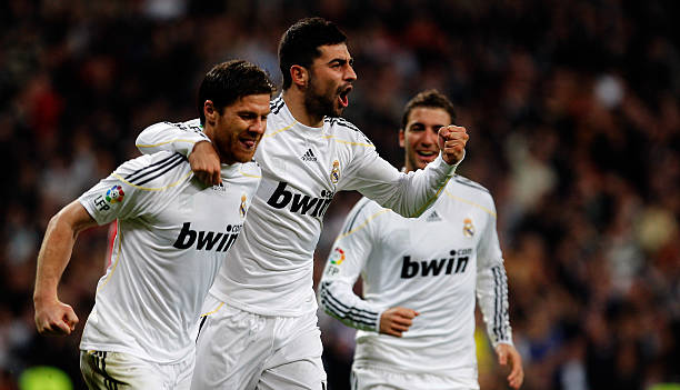 为什么瑞士队被称为“钟表匠”?足球与精密工艺的关联