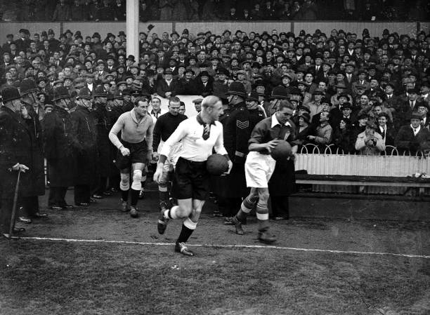 巴萨欧冠小组赛回顾:尤文对决中的梅西C罗终极对决