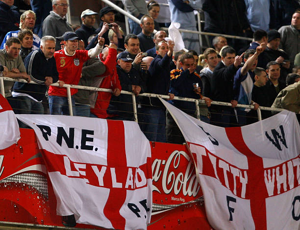 欧冠决赛经典逆转:从0-3到4-3的惊天比分