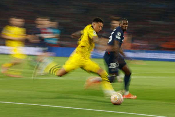 从创作到传唱：米兰，米兰的演变与球迷记忆