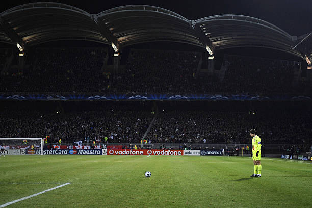 魔兽发威!德罗巴头球建功,蓝军欧冠绝平德甲巨人