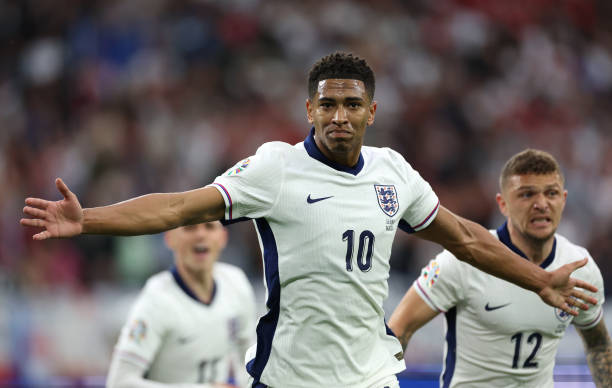 罗纳尔多：一个时代的天才与传奇