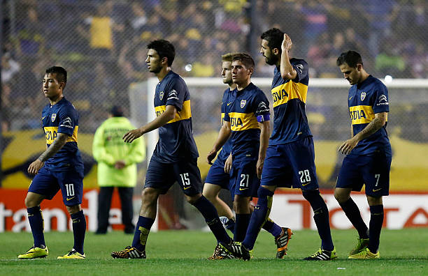 门将绝望瞬间！超远任意球破门，这角度太离谱！