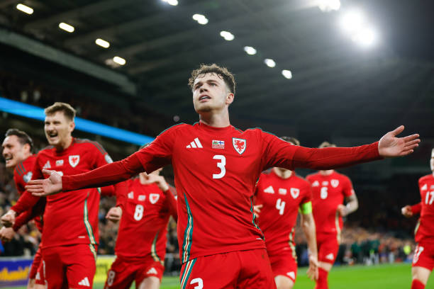 从小组赛到决赛：2023-24欧冠全程高能集锦