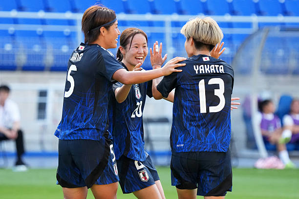 大罗近况：发福明显仍魅力不减，担任解说嘉宾受追捧