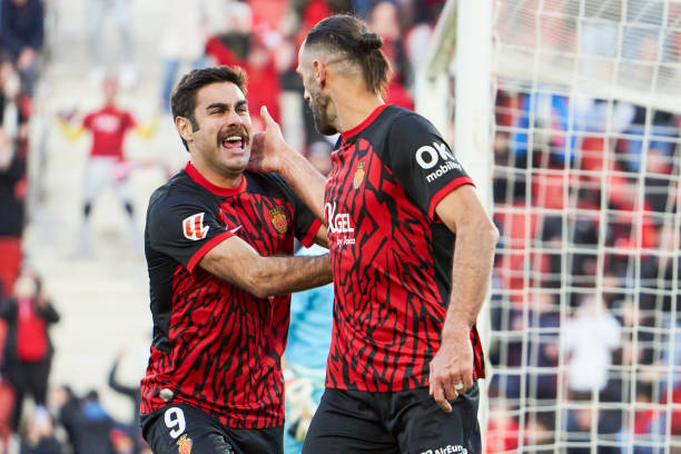 孔蒂的首个英超赛季:如何带领切尔西重夺冠军