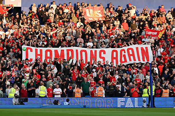 足球场尺寸对比赛的影响：面积因素分析