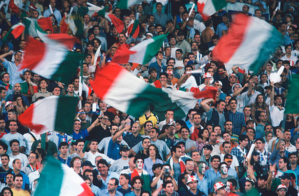 莱万的逆天进球时刻!哪些让你热血沸腾?