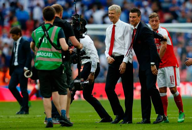 玩家热议:年度梅西是否配得上他的天价转会费?