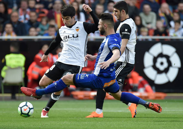 梅西评心中最佳11人:哪些传奇球星入选?