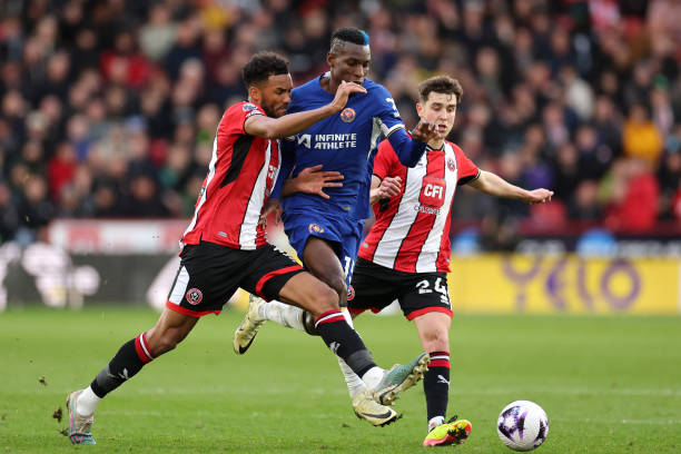 贝克汉姆欧洲杯之旅：高光与挫折并存