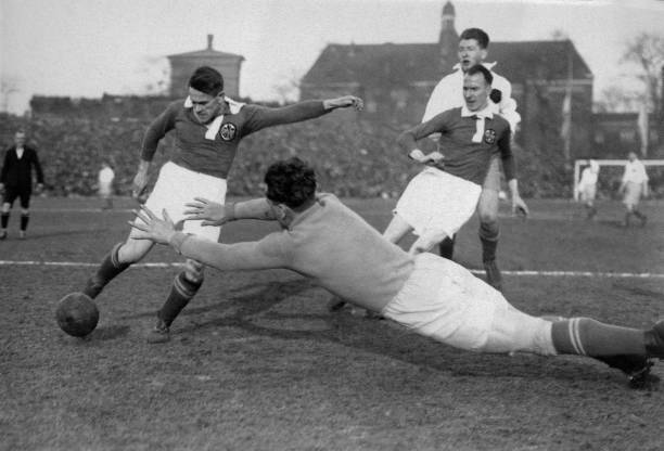 巴萨为何愿为梅西支付治疗费?身高干预背后的投资逻辑