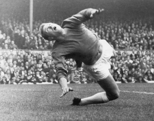 球王与超模：C罗与伊莲娜的世纪婚礼