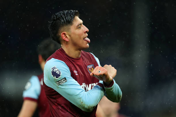 赛季末冲刺:哪支球队最可能捧起英超奖杯?