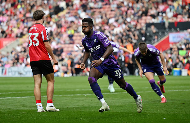 欧冠冠军数量对比:皇马、AC米兰、拜仁谁更胜一筹?