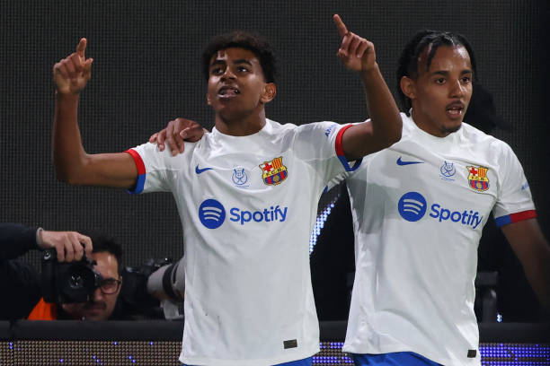 球员如何利用规则“制造”点球?裁判如何应对?