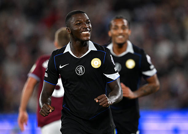 全攻全守为何昙花一现?剖析荷兰足球战术的兴衰史