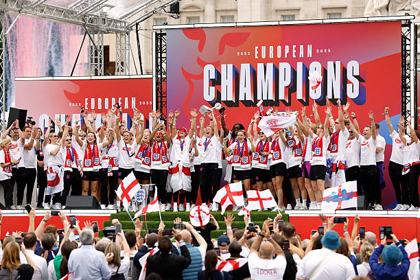 球迷必读:半场内无越位规则如何提升观赛体验?