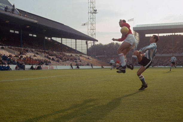 卡塔尔足球之夜:激烈对抗与精彩进球等你见证