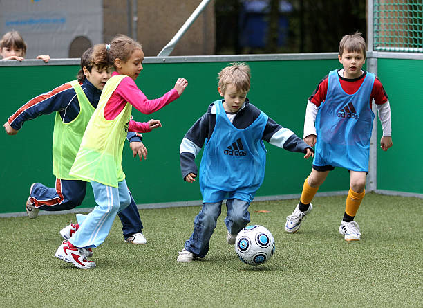 点球时可以跳吗?球员必知的规则细节