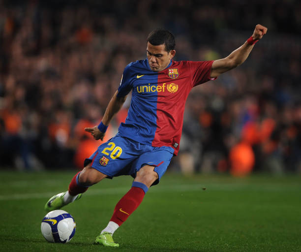 免费VS付费:欧冠赛事直播平台对比分析