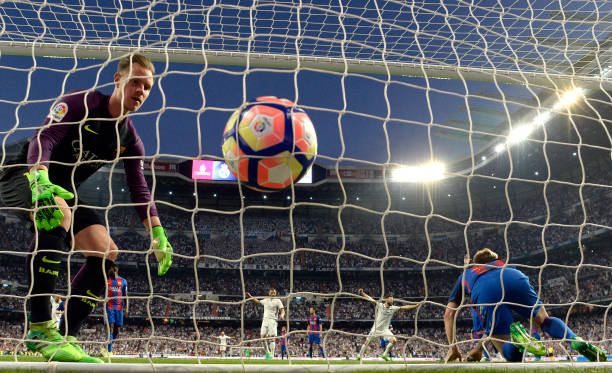 实况足球点球大战全解析:规则与技巧一网打尽