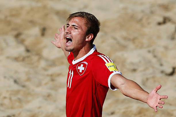 欧冠史上最伟大逆转之一！巴萨6:1巴黎，内马尔封神