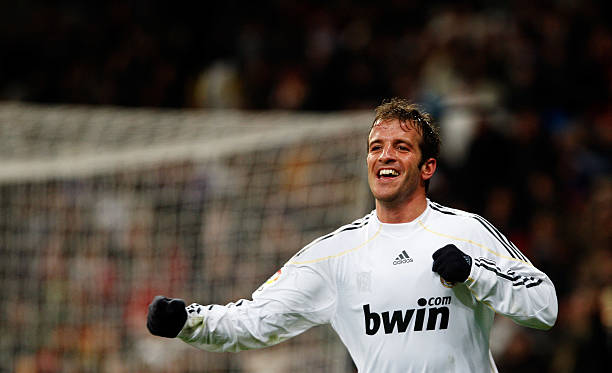 从夺冠到解散:江苏苏宁的中超冠军之路为何如此短暂?