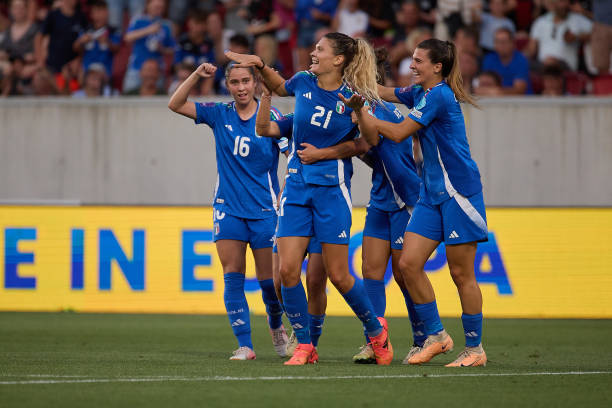 中超2020赛季赛程热点：争冠与保级关键战役