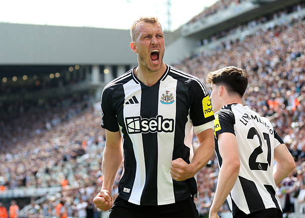 今晚足球赛事直播完整版：进球集锦+专家解说