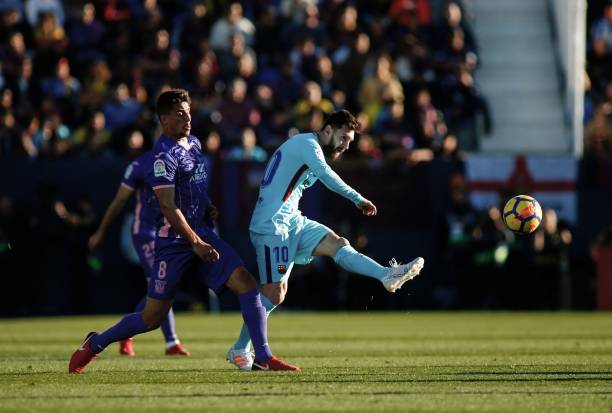 比分沉浮酒作伴:一个球探的自我放逐