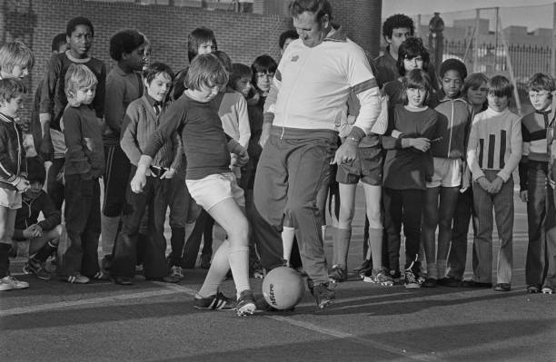 马拉多纳庆祝梅西进球的视频是否真实存在?