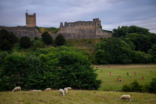 2020足球亚俱杯赛程回顾:经典对决与冠军之路