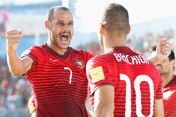 里昂VS里尔:法甲赛场上的经典对决回顾