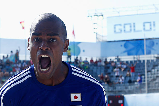 禁区之狐中锋怎么玩?这些跑位技巧让你进球如麻