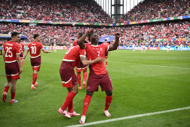 伦敦德比的地理密码:球队位置如何影响球迷文化?