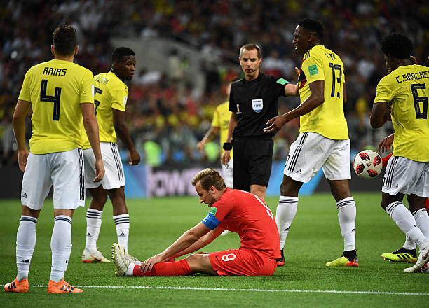 足球天才哈兰德的国籍之谜:他到底来自哪个国家?