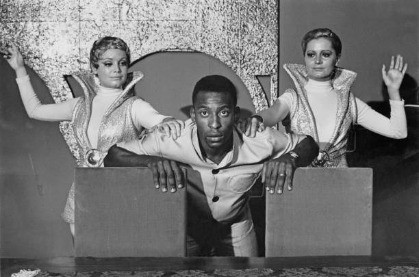 欧冠夜前瞻:皇马主场迎战利物浦,比分预测大揭秘