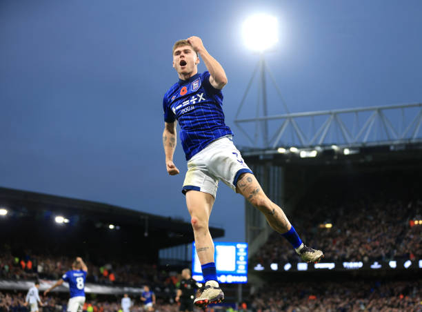 绝杀还是违规?青岛队超时进球成赛后焦点话题