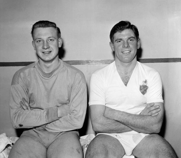 （突出“免费”和“高清”，吸引眼球）