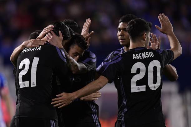 DS足球大数据:比利时瑞典历届比赛进球与防守统计