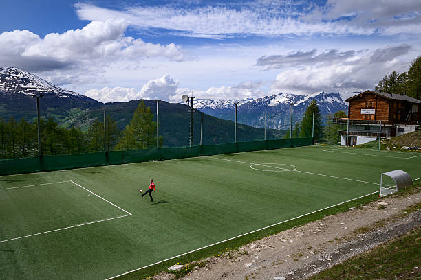 内马尔之后,谁被誉为巴西梅西?他的号码是多少?