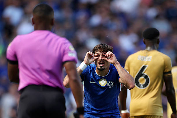 法甲与意甲的未来:谁能吸引更多顶级球星加盟?