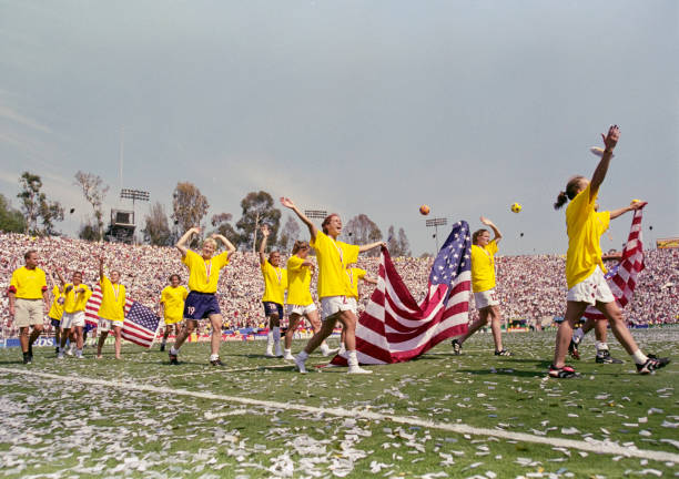 英雄的孤独：吉克尔斯哲凯赖什中的个体与群体冲突