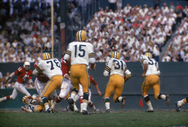 齐达内重返皇马:新合同期限与薪资结构全解析