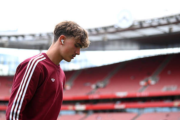 实况足球福利领取全攻略，新手必看！